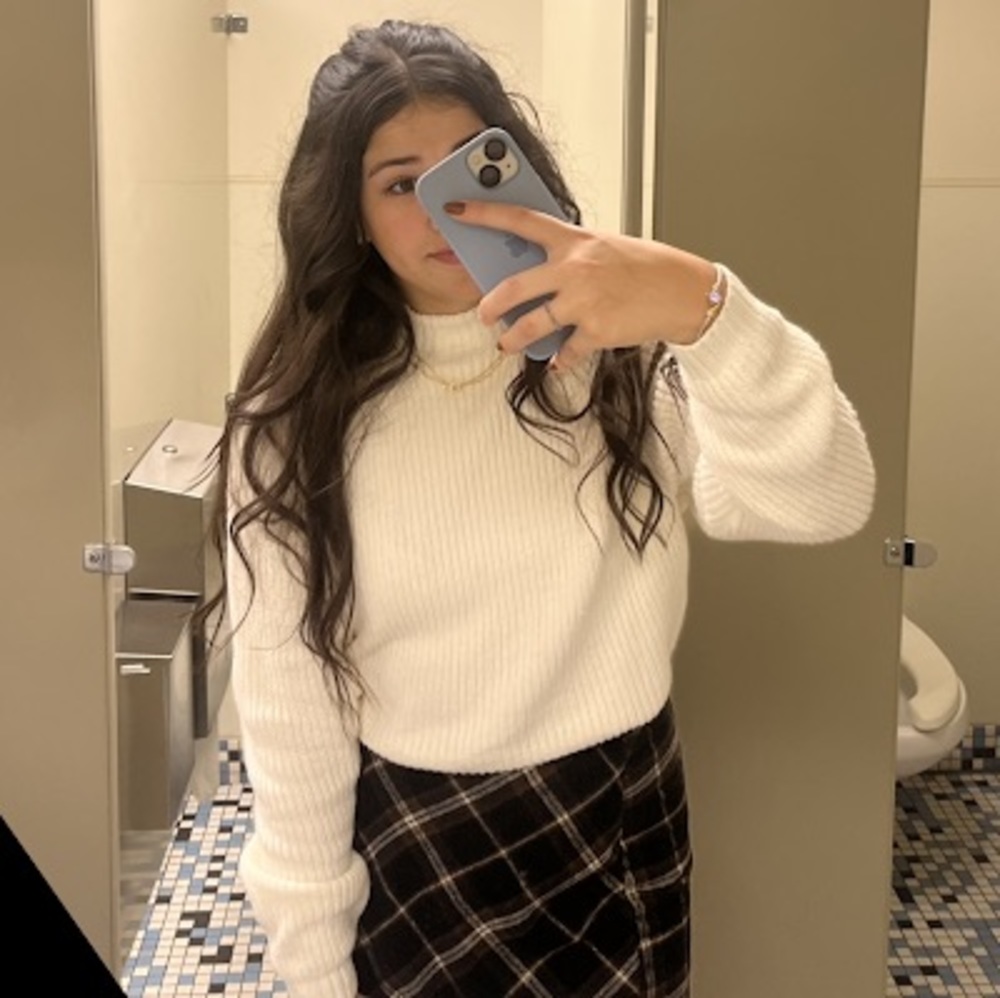 Meet your Posher, Gabby